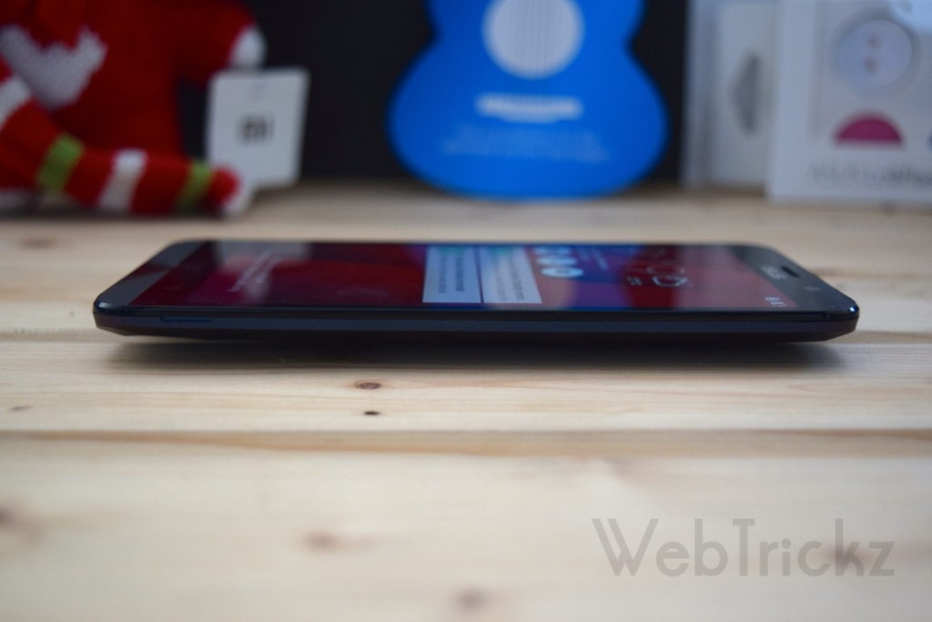 zenfone 2 deluxe right side view