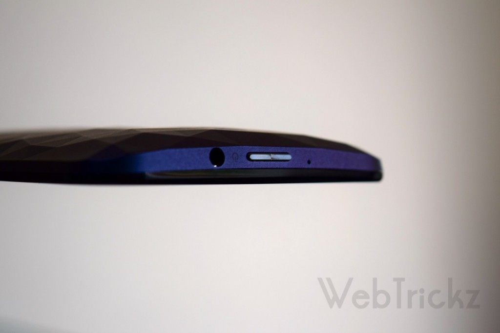 zenfone 2 deluxe power button and 3.5mm audio jack