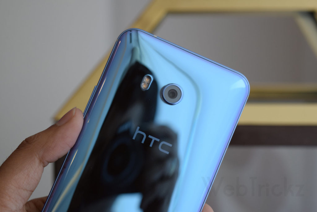 HTC U11 Camera