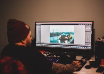 Photo by Erik Mclean on Pexels